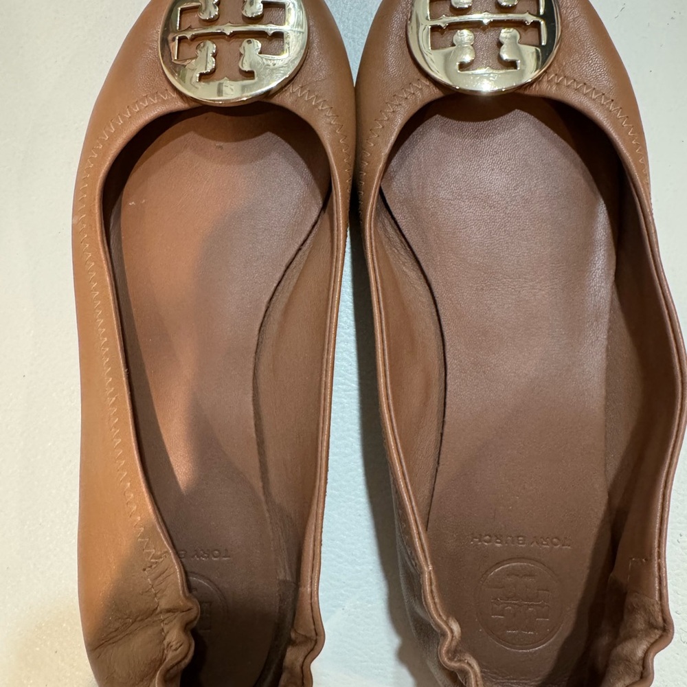Tory Burch Cognac Leather Ballet Flats with Gold Logo